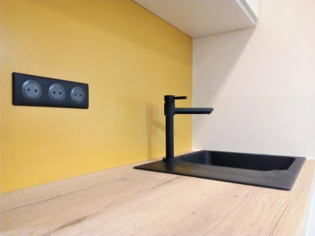 Le Petit Studio - 15 M2 - Centre Ville - Sorgue A 50 M 索格岛 外观 照片